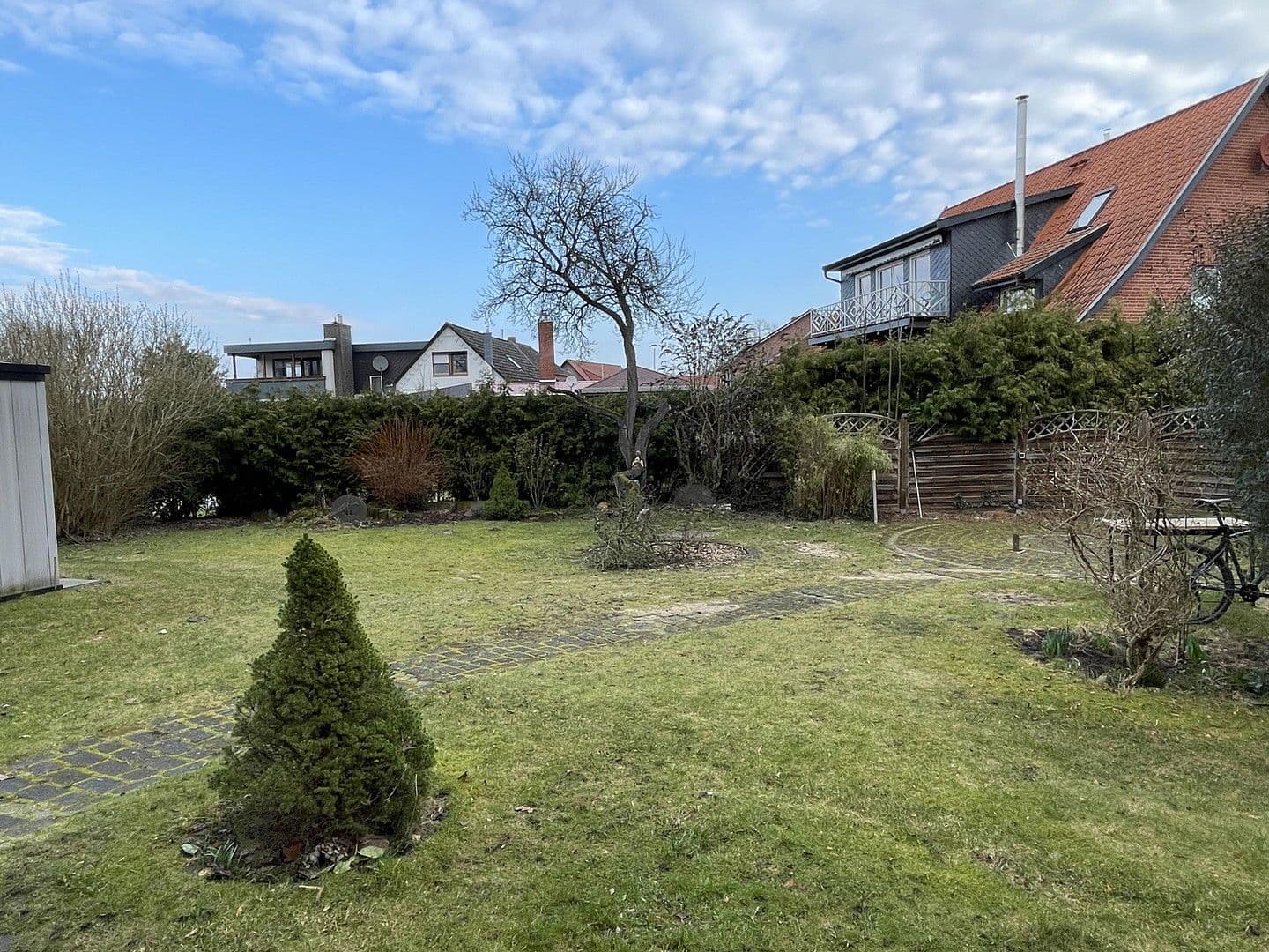 Prenájom bytu 3-izbový 79 m², Drage, Dolné Sasko Prenájom bytu 3-izbový 79 m², Drage, Dolné Sasko