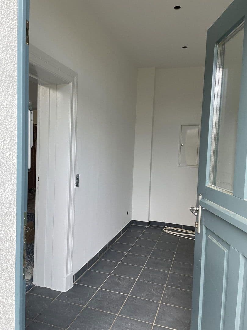 Prenájom bytu 3-izbový 79 m², Drage, Dolné Sasko Prenájom bytu 3-izbový 79 m², Drage, Dolné Sasko