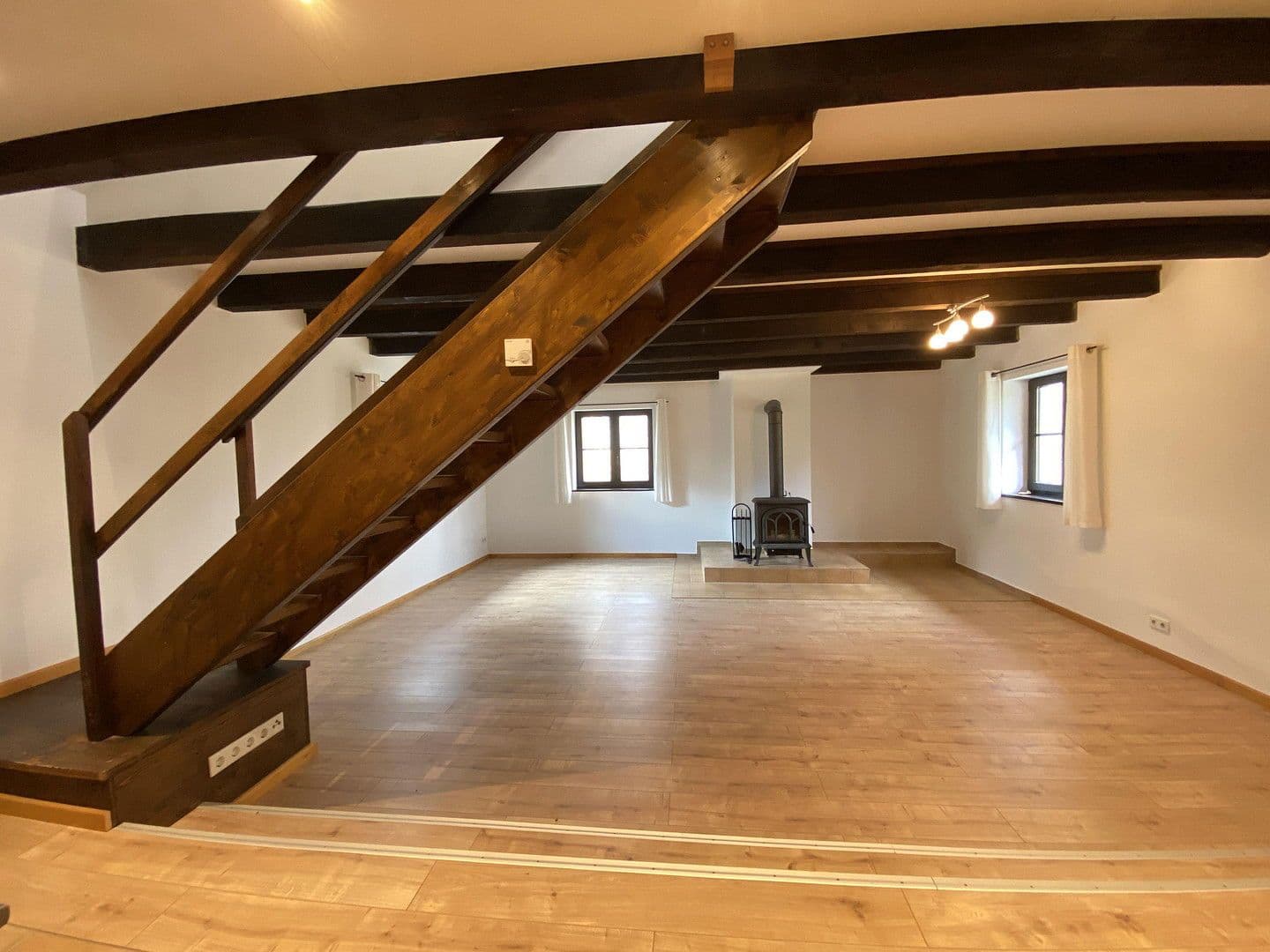 Predaj domu 480 m², pozemek 6.939 m², Egenhofen, Bavorsko Predaj domu 480 m², pozemek 6.939 m², Egenhofen, Bavorsko