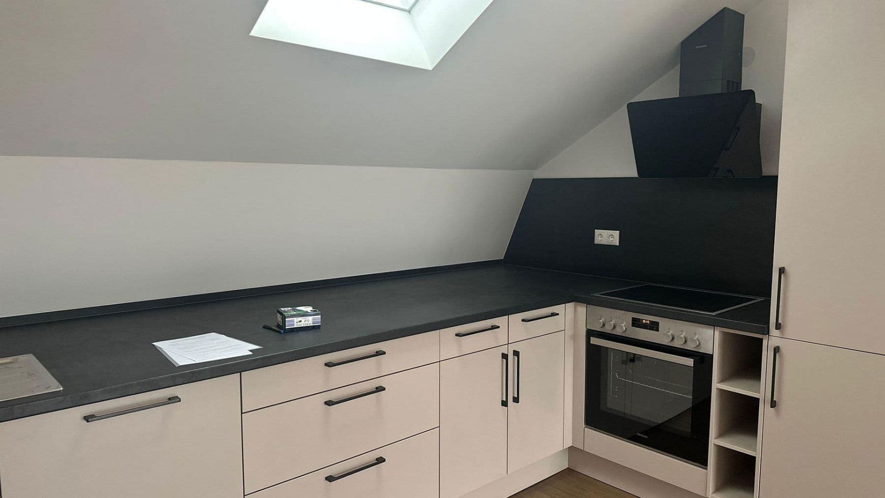 Prenájom bytu 2-izbový 55 m², Hamburger Allee 51, Nauen, Brandenbursko Prenájom bytu 2-izbový 55 m², Hamburger Allee 51, Nauen, Brandenbursko