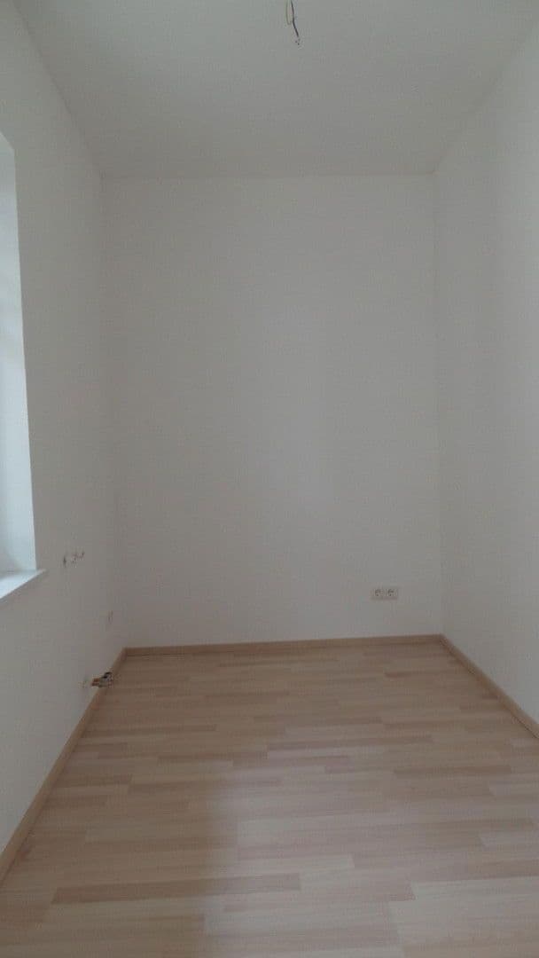 Prenájom bytu 3-izbový 49 m², Landstraße 78, Schriesheim, Bádensko-Wurttembersko Prenájom bytu 3-izbový 49 m², Landstraße 78, Schriesheim, Bádensko-Wurttembersko