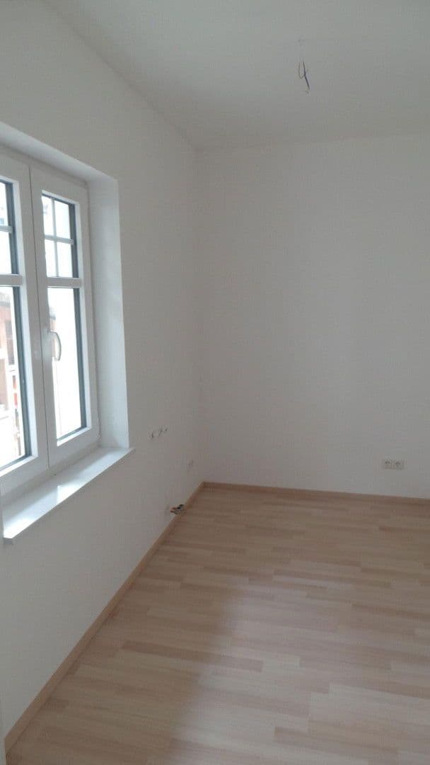 Prenájom bytu 3-izbový 49 m², Landstraße 78, Schriesheim, Bádensko-Wurttembersko Prenájom bytu 3-izbový 49 m², Landstraße 78, Schriesheim, Bádensko-Wurttembersko