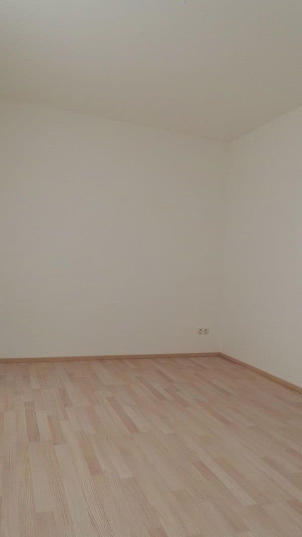 Prenájom bytu 3-izbový 49 m², Landstraße 78, Schriesheim, Bádensko-Wurttembersko Prenájom bytu 3-izbový 49 m², Landstraße 78, Schriesheim, Bádensko-Wurttembersko