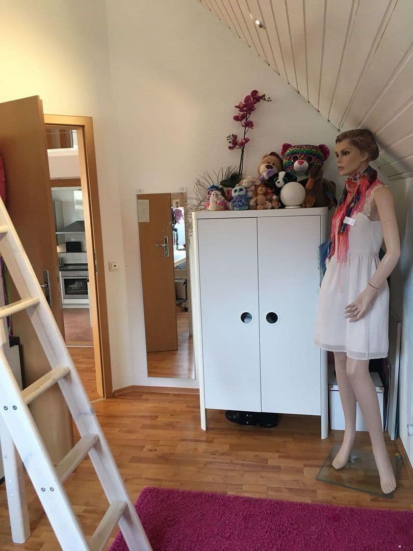 Prenájom bytu 3-izbový 90 m², Ingelheim am Rhein, Porýnie-Falcko Prenájom bytu 3-izbový 90 m², Ingelheim am Rhein, Porýnie-Falcko