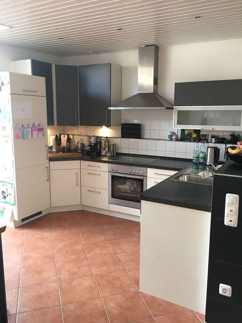 Prenájom bytu 3-izbový 90 m², Ingelheim am Rhein, Porýnie-Falcko Prenájom bytu 3-izbový 90 m², Ingelheim am Rhein, Porýnie-Falcko