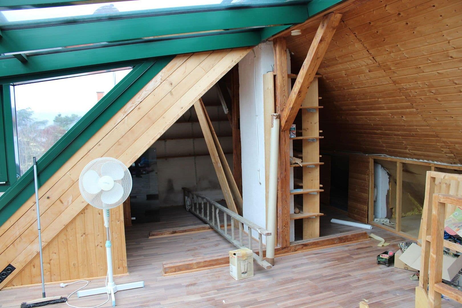 Prenájom bytu 4-izbový 120 m², Gartenstraße 4, Homburg, Sársko Prenájom bytu 4-izbový 120 m², Gartenstraße 4, Homburg, Sársko