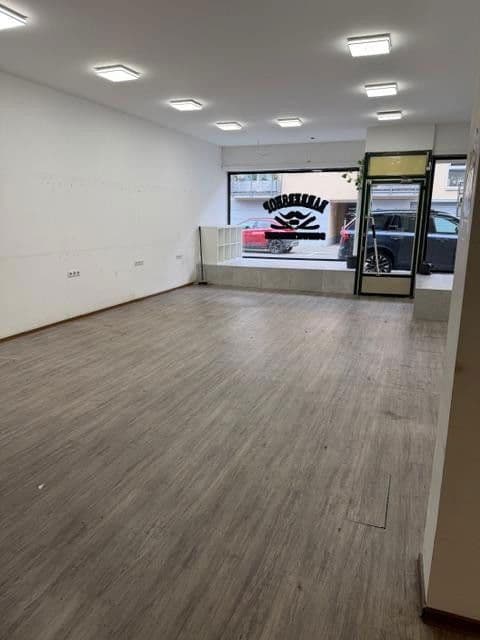 Prenájom nebytového priestoru 50 m², Mannheimerstr.67, Schwetzingen, Bádensko-Wurttembersko Prenájom nebytového priestoru 50 m², Mannheimerstr.67, Schwetzingen, Bádensko-Wurttembersko