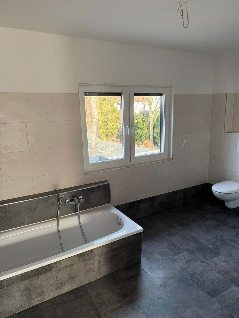 Prenájom domu 128 m², pozemek 275 m², Kattenturmer Heerstr. 138c, Bremen, Brémy Prenájom domu 128 m², pozemek 275 m², Kattenturmer Heerstr. 138c, Bremen, Brémy