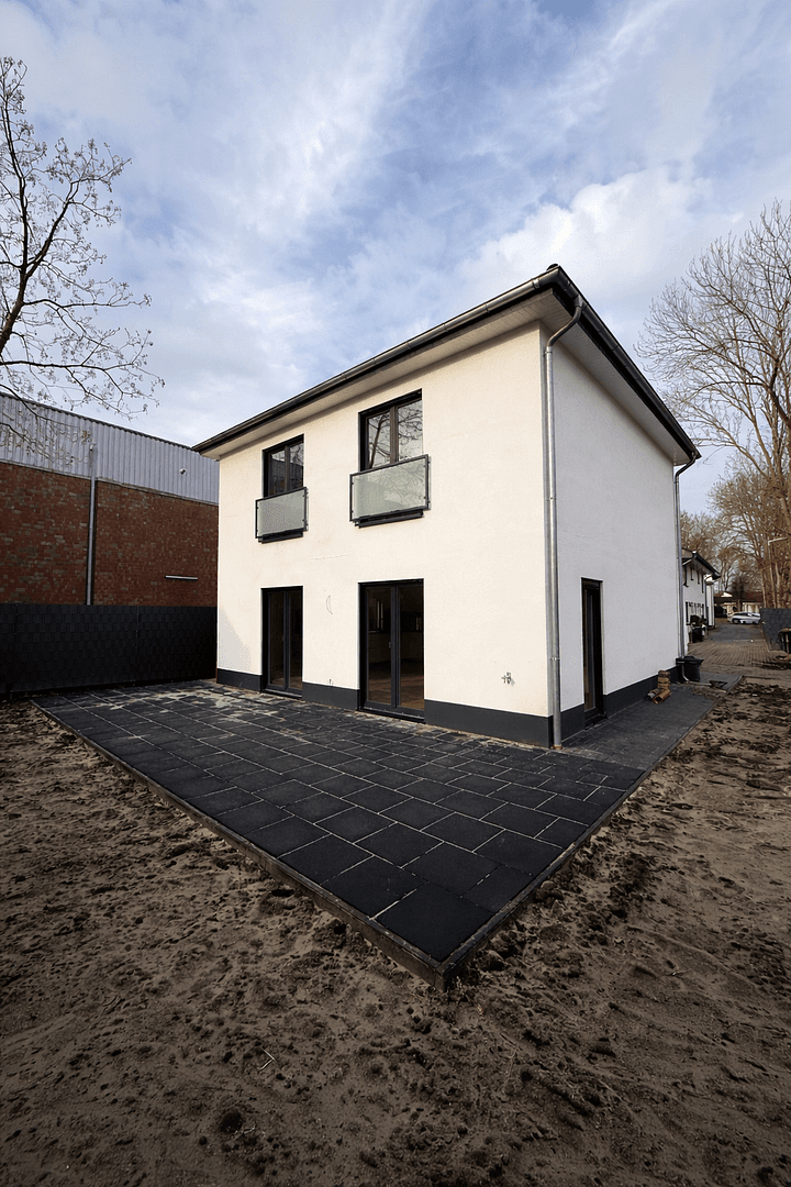 Prenájom domu 128 m², pozemek 275 m², Kattenturmer Heerstr. 138c, Bremen, Brémy Prenájom domu 128 m², pozemek 275 m², Kattenturmer Heerstr. 138c, Bremen, Brémy