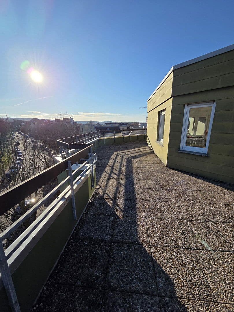 Prenájom bytu 2-izbový 75 m², Landauerstrasse 30A, Stuttgart, Bádensko-Wurttembersko Prenájom bytu 2-izbový 75 m², Landauerstrasse 30A, Stuttgart, Bádensko-Wurttembersko