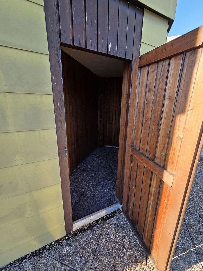 Prenájom bytu 2-izbový 75 m², Landauerstrasse 30A, Stuttgart, Bádensko-Wurttembersko Prenájom bytu 2-izbový 75 m², Landauerstrasse 30A, Stuttgart, Bádensko-Wurttembersko