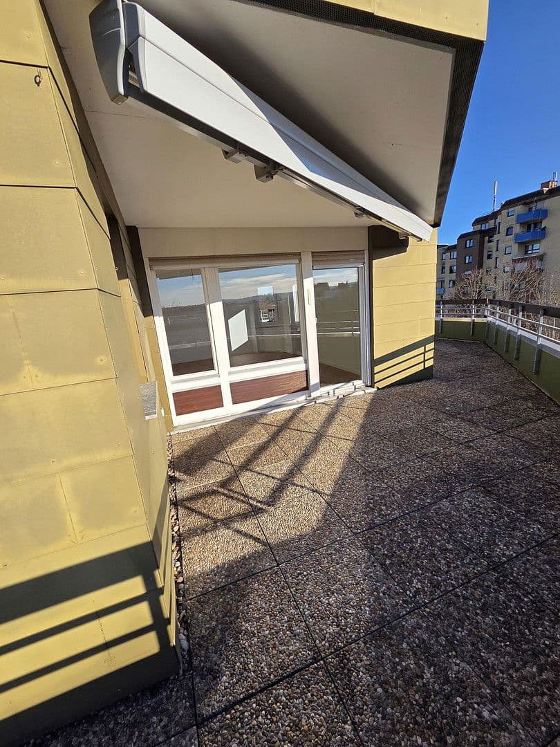 Prenájom bytu 2-izbový 75 m², Landauerstrasse 30A, Stuttgart, Bádensko-Wurttembersko Prenájom bytu 2-izbový 75 m², Landauerstrasse 30A, Stuttgart, Bádensko-Wurttembersko