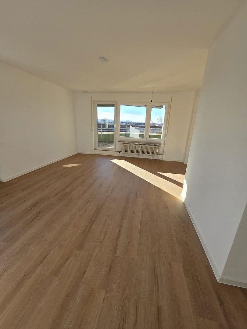 Prenájom bytu 2-izbový 75 m², Landauerstrasse 30A, Stuttgart, Bádensko-Wurttembersko Prenájom bytu 2-izbový 75 m², Landauerstrasse 30A, Stuttgart, Bádensko-Wurttembersko