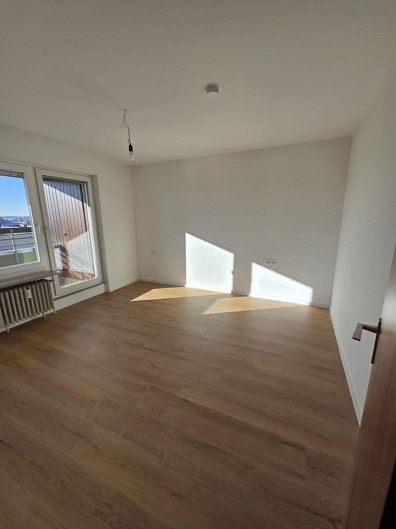 Prenájom bytu 2-izbový 75 m², Landauerstrasse 30A, Stuttgart, Bádensko-Wurttembersko Prenájom bytu 2-izbový 75 m², Landauerstrasse 30A, Stuttgart, Bádensko-Wurttembersko