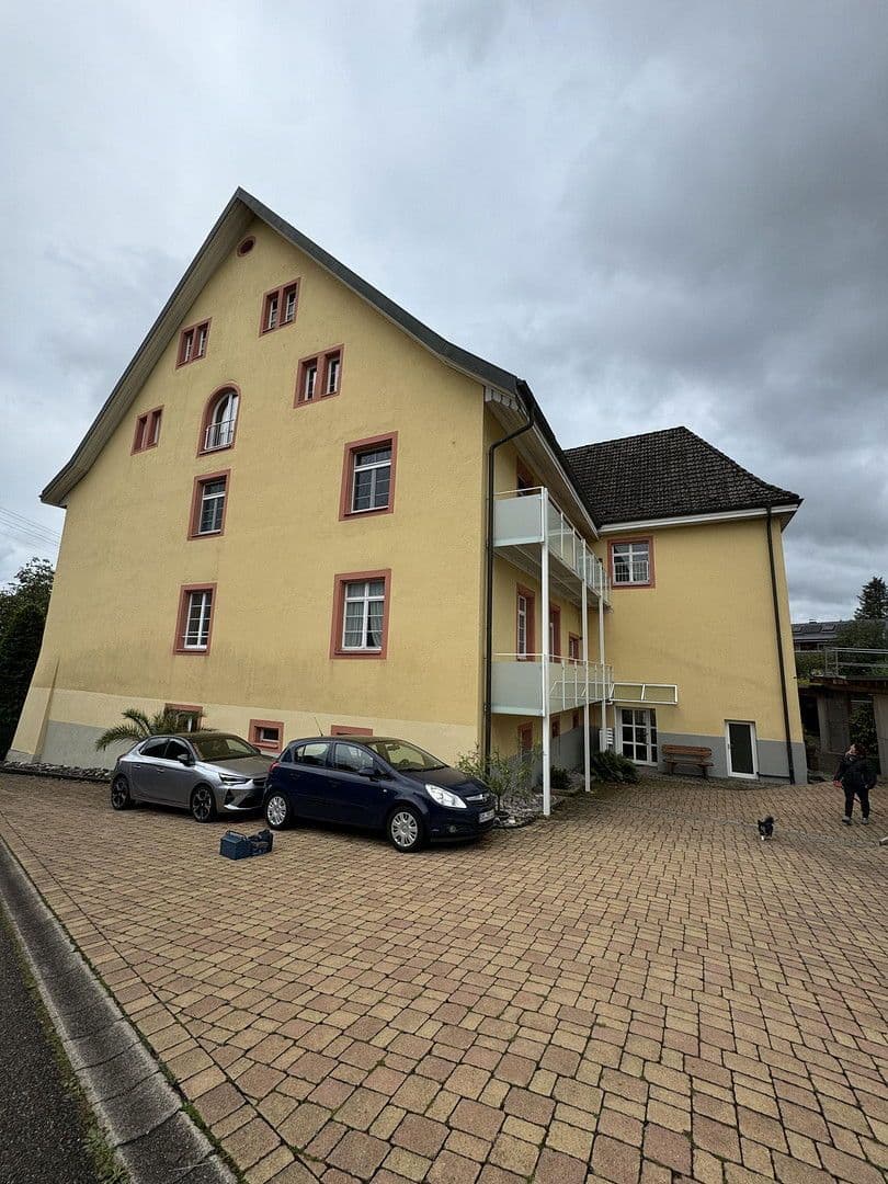 Prenájom bytu 4-izbový 104 m², Klosterstraße 3, Ühlingen-Birkendorf, Bádensko-Wurttembersko Prenájom bytu 4-izbový 104 m², Klosterstraße 3, Ühlingen-Birkendorf, Bádensko-Wurttembersko