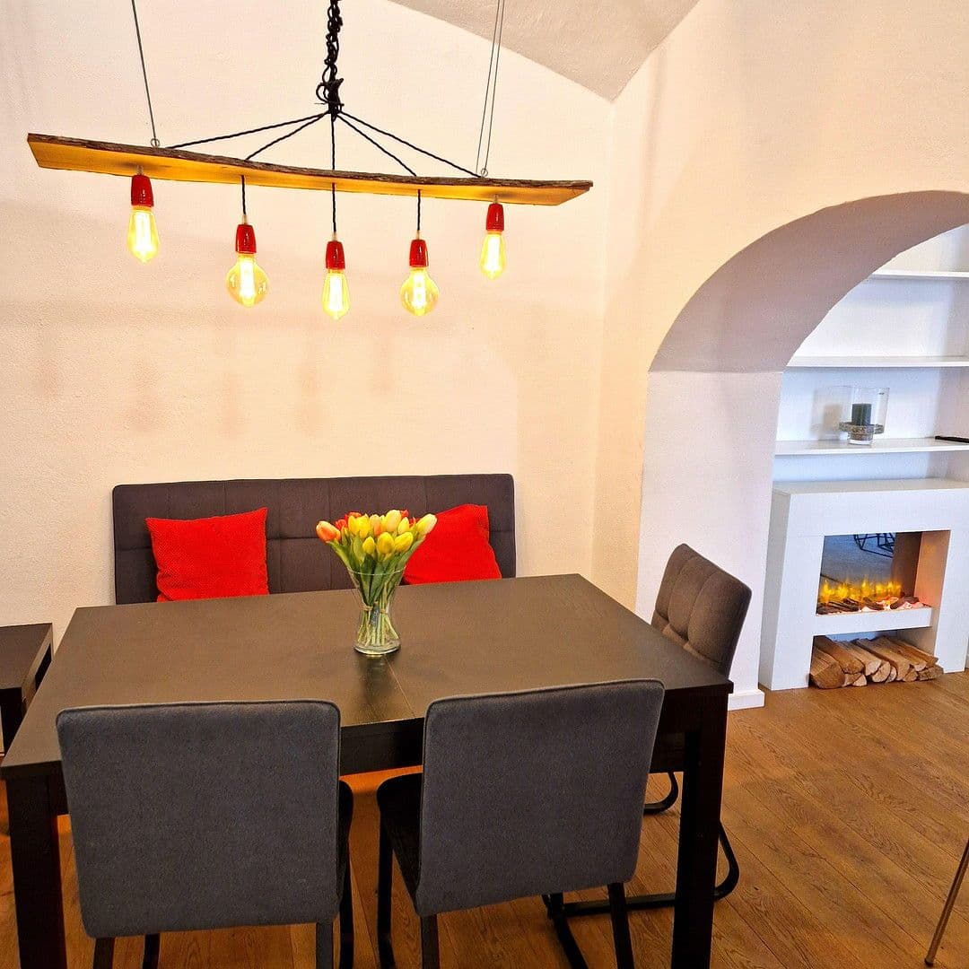 Prenájom bytu 2-izbový 65 m², Liebigstr., München, Bavorsko Prenájom bytu 2-izbový 65 m², Liebigstr., München, Bavorsko