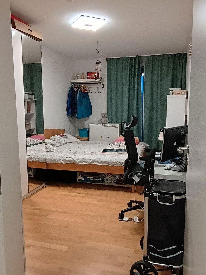 Prenájom bytu 3-izbový 83 m², München, Bavorsko Prenájom bytu 3-izbový 83 m², München, Bavorsko