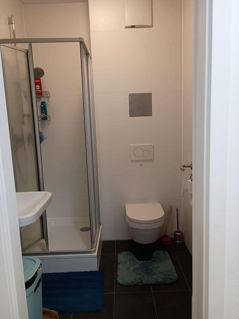 Prenájom bytu 3-izbový 83 m², München, Bavorsko Prenájom bytu 3-izbový 83 m², München, Bavorsko