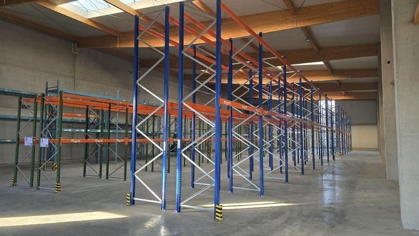 Prenájom nebytového priestoru 1.206 m², Egelseestr. 13, Siegenburg, Bavorsko Prenájom nebytového priestoru 1.206 m², Egelseestr. 13, Siegenburg, Bavorsko