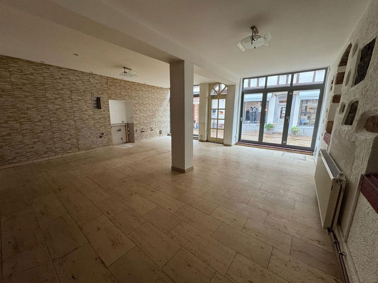 Prenájom nebytového priestoru 116 m², Neustadt an der Weinstraße, Porýnie-Falcko Prenájom nebytového priestoru 116 m², Neustadt an der Weinstraße, Porýnie-Falcko