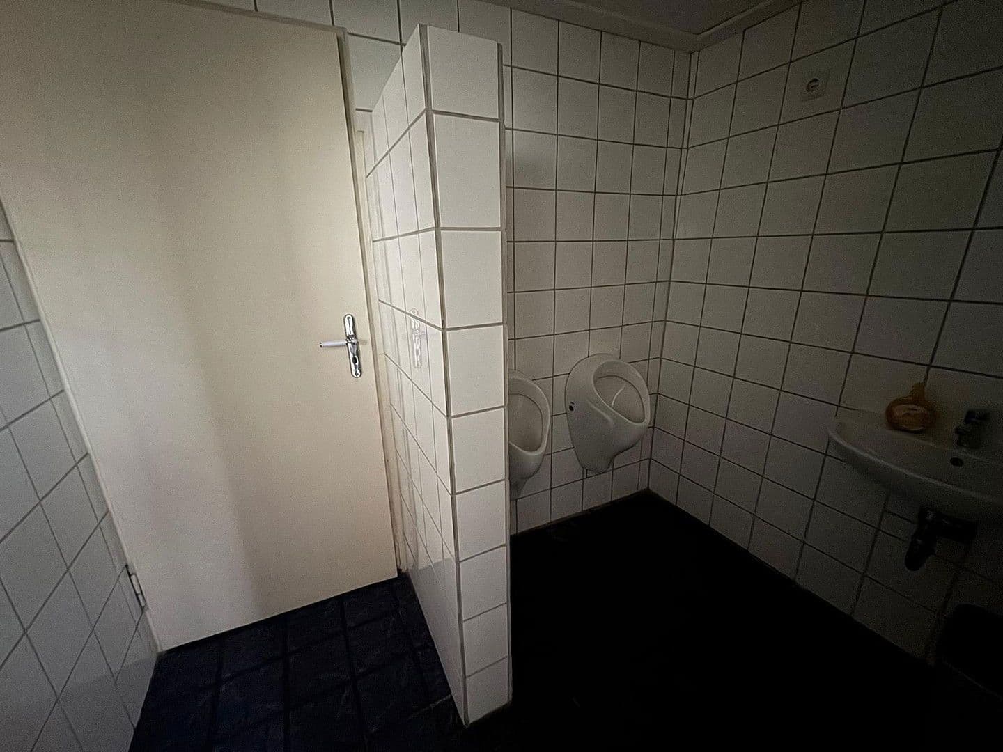 Prenájom nebytového priestoru 116 m², Neustadt an der Weinstraße, Porýnie-Falcko Prenájom nebytového priestoru 116 m², Neustadt an der Weinstraße, Porýnie-Falcko