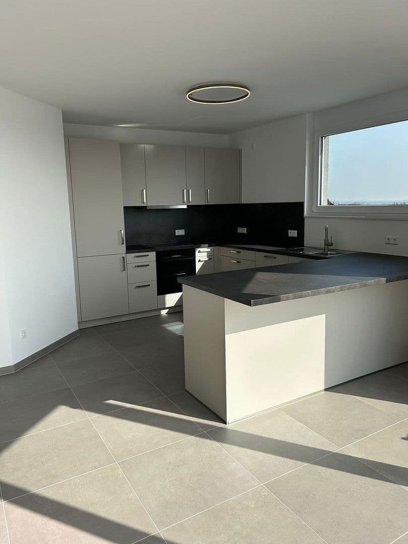 Prenájom bytu 3-izbový 140 m², Kellereistr 4, Bockenheim an der Weinstraße, Porýnie-Falcko Prenájom bytu 3-izbový 140 m², Kellereistr 4, Bockenheim an der Weinstraße, Porýnie-Falcko