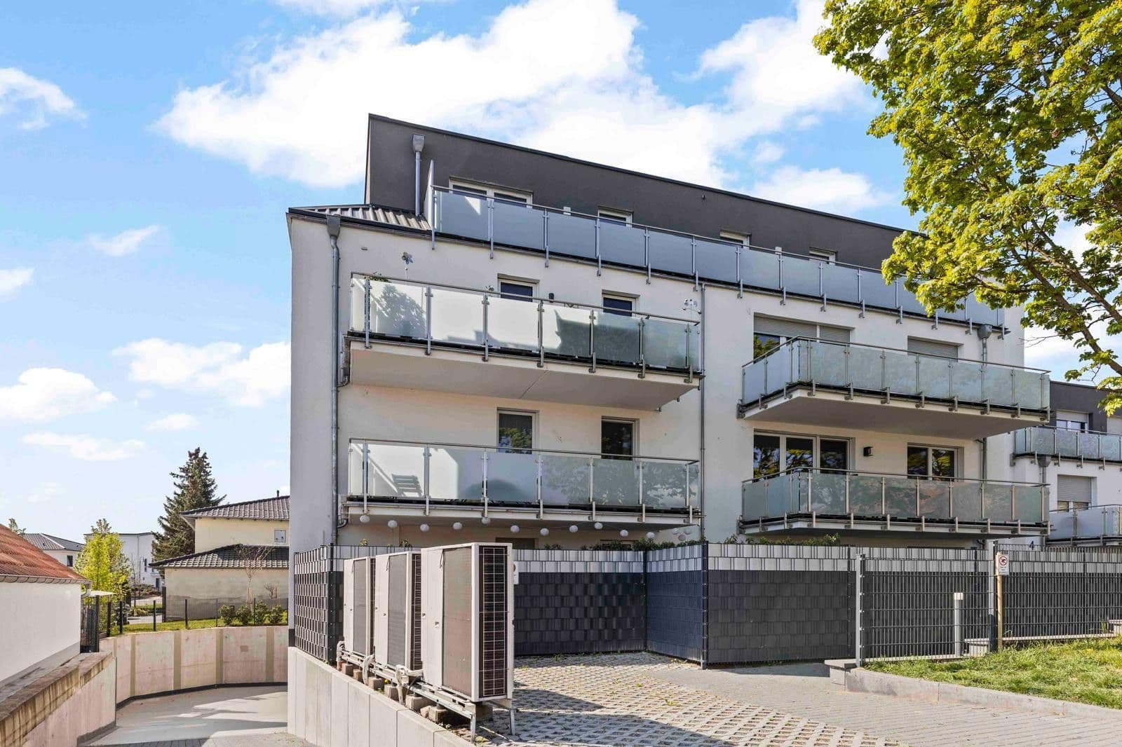 Prenájom bytu 3-izbový 140 m², Kellereistr 4, Bockenheim an der Weinstraße, Porýnie-Falcko Prenájom bytu 3-izbový 140 m², Kellereistr 4, Bockenheim an der Weinstraße, Porýnie-Falcko