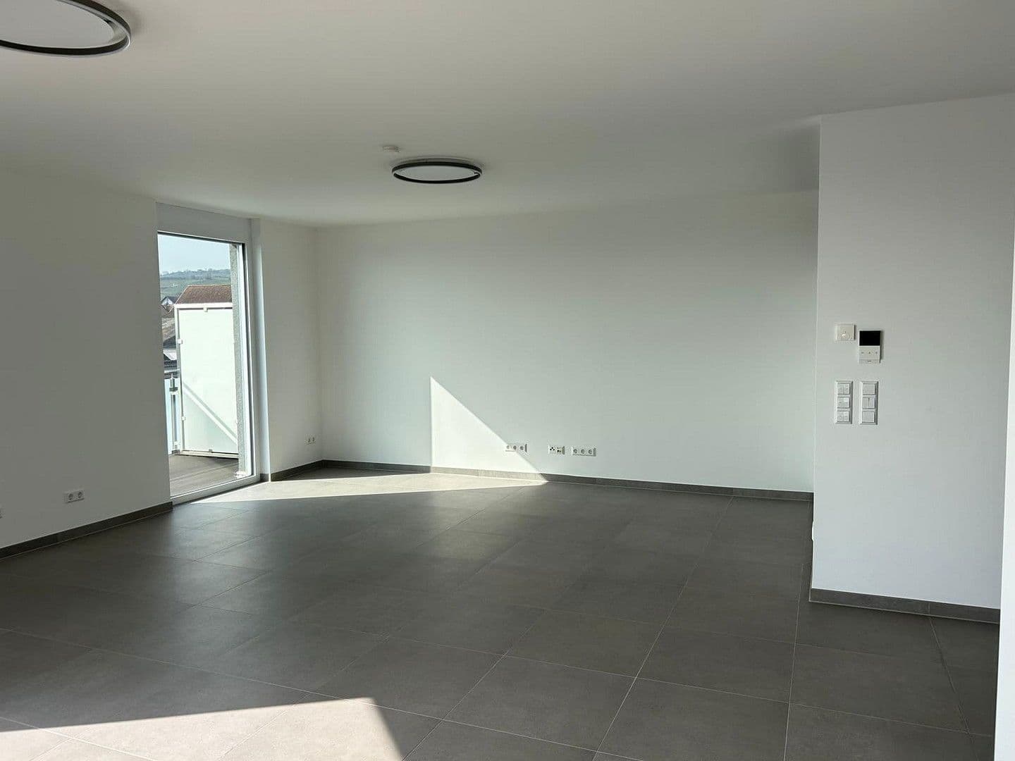 Prenájom bytu 3-izbový 140 m², Kellereistr 4, Bockenheim an der Weinstraße, Porýnie-Falcko Prenájom bytu 3-izbový 140 m², Kellereistr 4, Bockenheim an der Weinstraße, Porýnie-Falcko