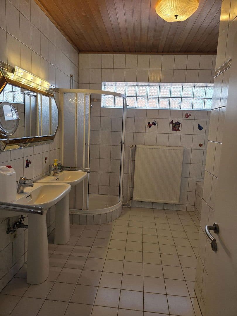 Predaj domu 260 m², pozemek 3.365 m², Deutsch Gerisdorf, Burgenland Predaj domu 260 m², pozemek 3.365 m², Deutsch Gerisdorf, Burgenland