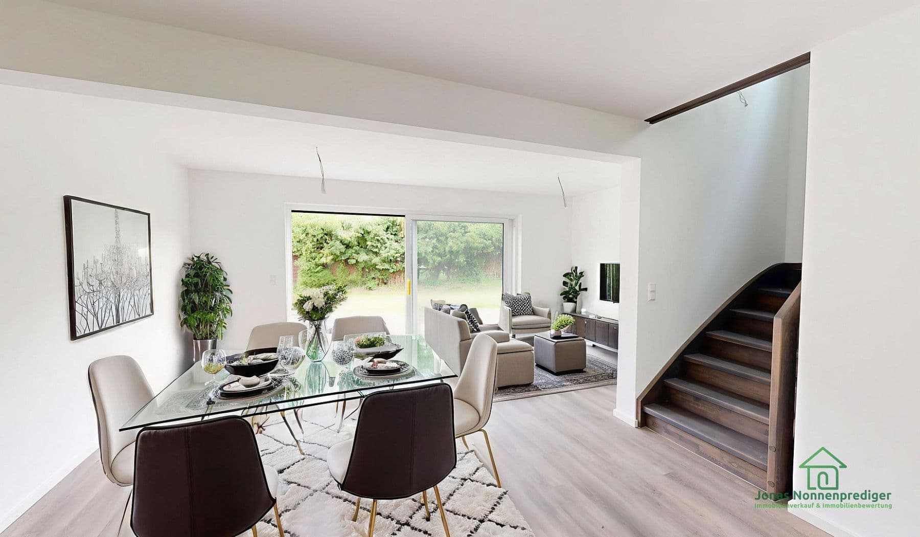 Predaj domu 144 m², pozemek 254 m², Kühls Acker 8, Schwerin, Meklenbursko-Predpomoransko Predaj domu 144 m², pozemek 254 m², Kühls Acker 8, Schwerin, Meklenbursko-Predpomoransko