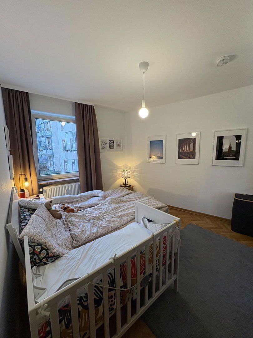 Prenájom bytu 4-izbový 85 m², Aschaffenburg, Bavorsko Prenájom bytu 4-izbový 85 m², Aschaffenburg, Bavorsko