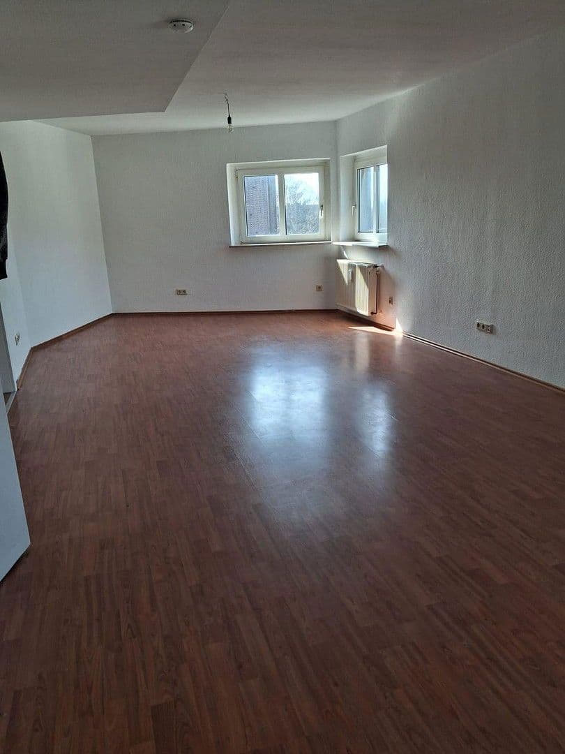 Prenájom bytu 2-izbový 68 m², Kölner Straße 137, Leverkusen, Severné Porýnie - Westfálsko Prenájom bytu 2-izbový 68 m², Kölner Straße 137, Leverkusen, Severné Porýnie - Westfálsko