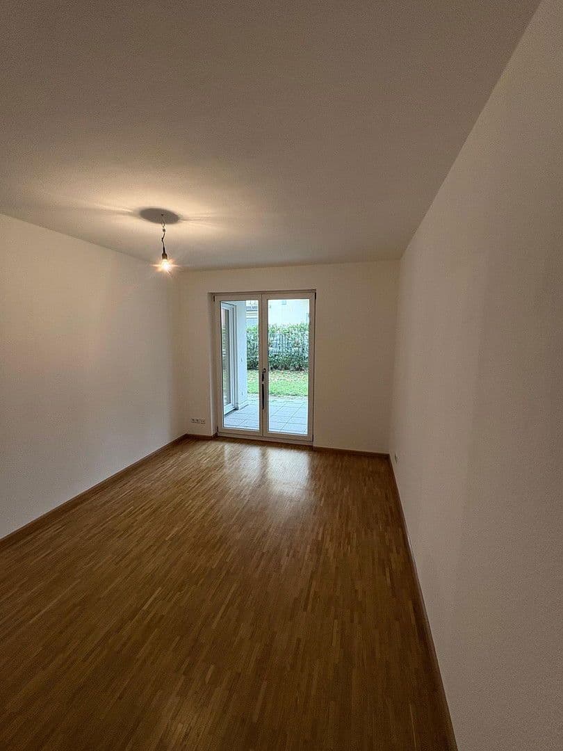 Prenájom bytu 2-izbový 63 m², Offenburg, Bádensko-Wurttembersko Prenájom bytu 2-izbový 63 m², Offenburg, Bádensko-Wurttembersko