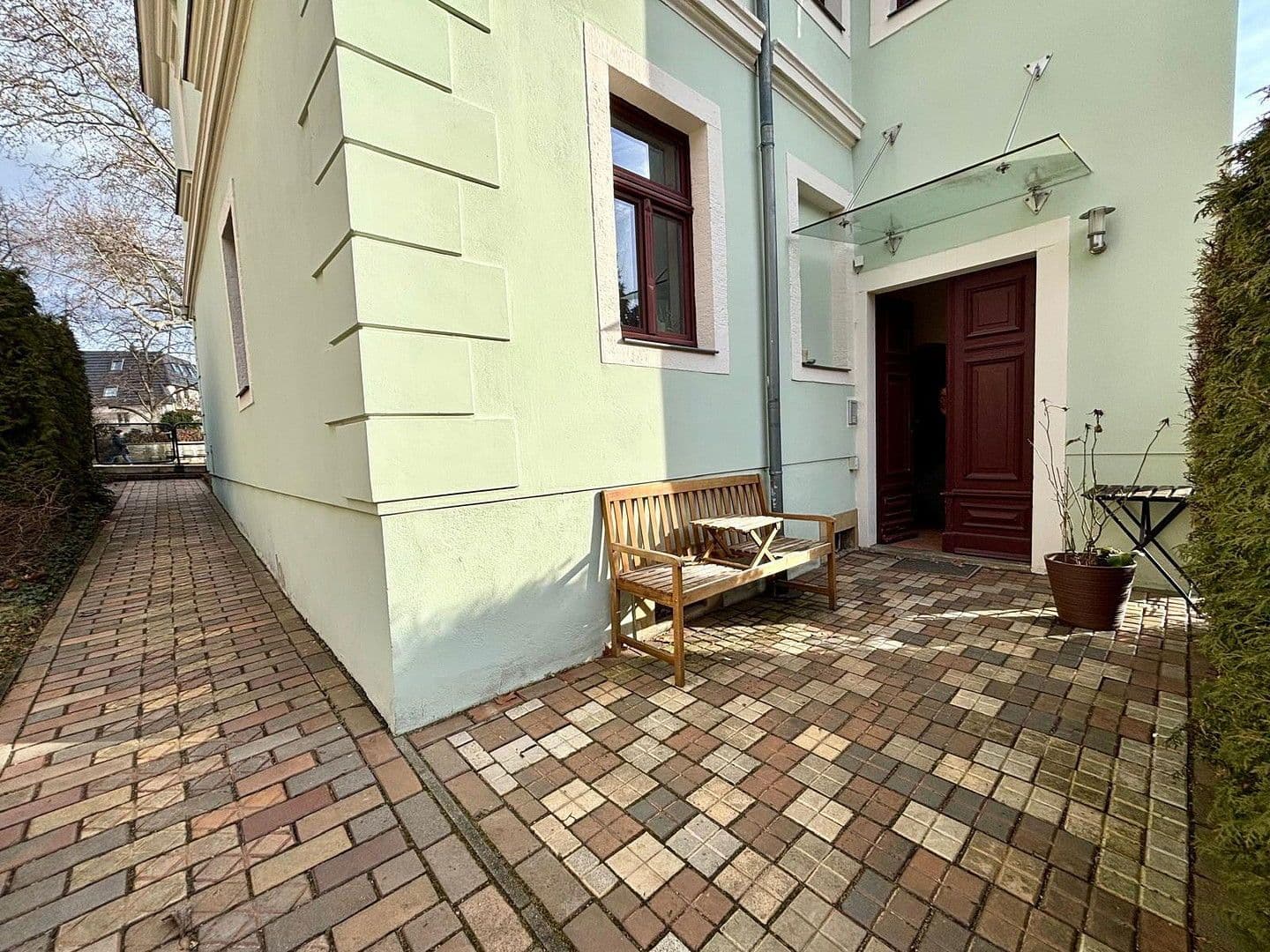 Predaj domu 400 m², pozemek 590 m², Dresden, Sasko Predaj domu 400 m², pozemek 590 m², Dresden, Sasko