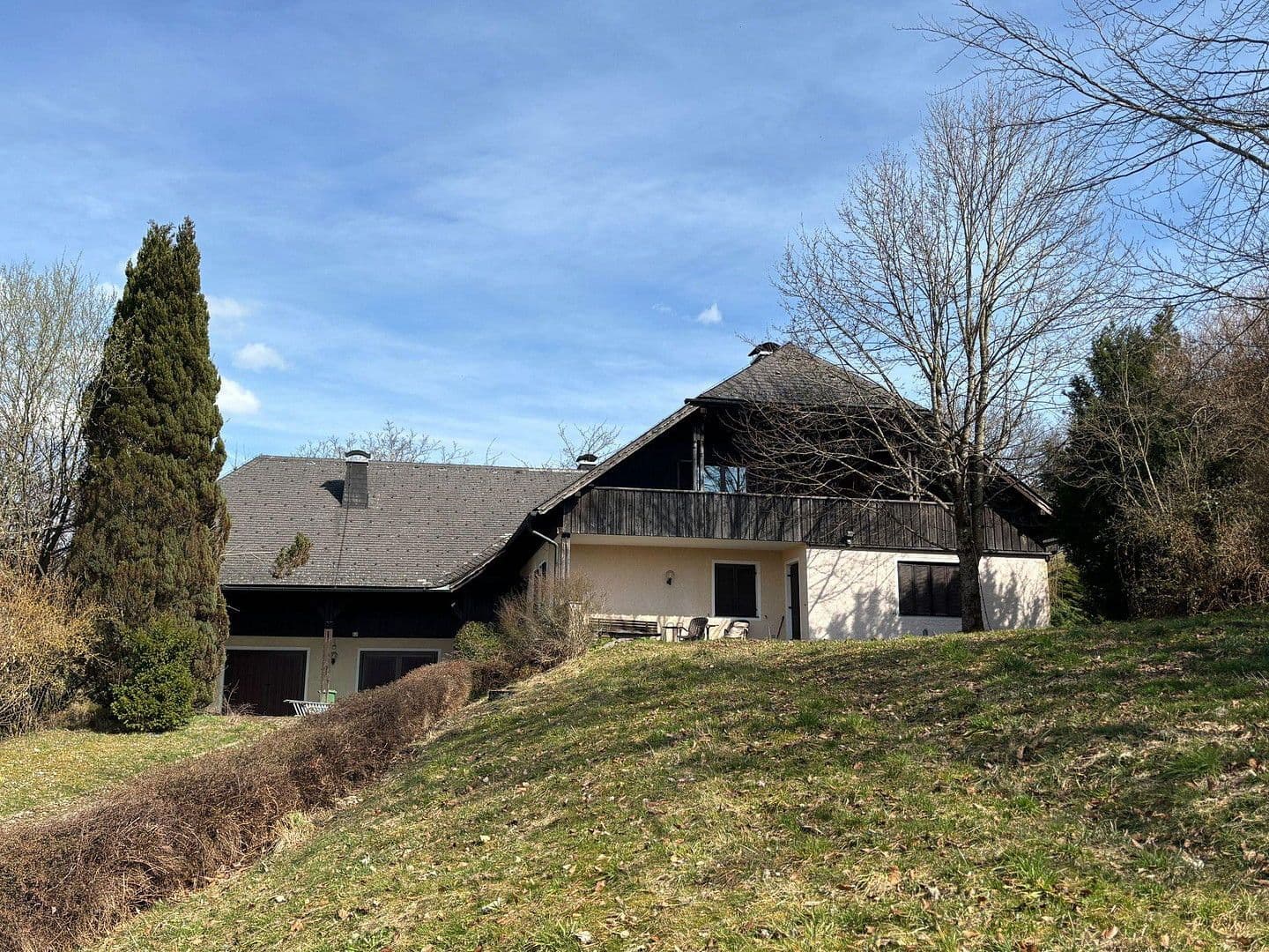 Predaj domu 295 m², pozemek 3.853 m², Unterfeichten 19, Steinbach am Attersee, Horné Rakúsko Predaj domu 295 m², pozemek 3.853 m², Unterfeichten 19, Steinbach am Attersee, Horné Rakúsko