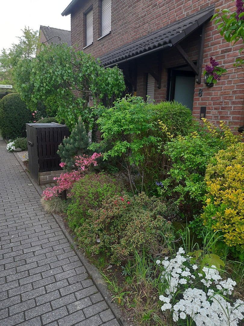 Predaj domu 112 m², pozemek 192 m², Maria-Montessori-Straße 8, Monheim am Rhein, Severné Porýnie - Westfálsko Predaj domu 112 m², pozemek 192 m², Maria-Montessori-Straße 8, Monheim am Rhein, Severné Porýnie - Westfálsko