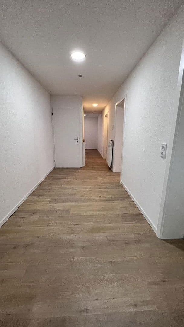 Prenájom domu 173 m², pozemek 320 m², Weilheim, Bádensko-Wurttembersko Prenájom domu 173 m², pozemek 320 m², Weilheim, Bádensko-Wurttembersko
