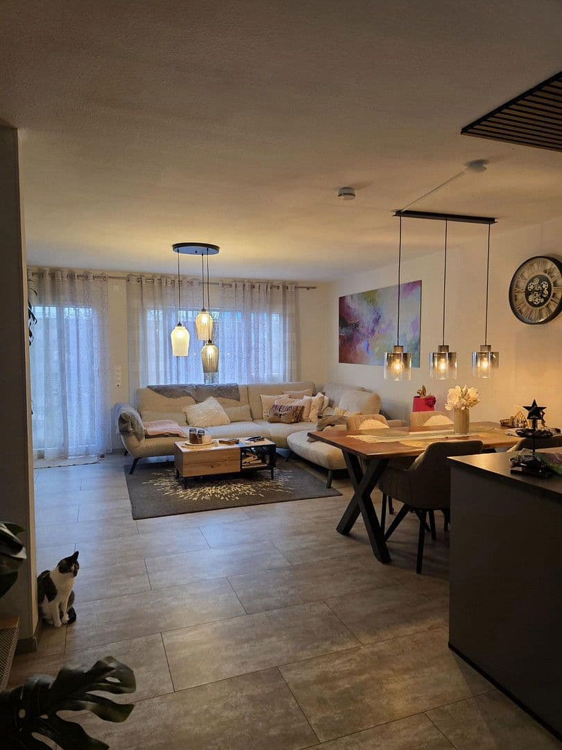 Predaj domu 175 m², pozemek 52 m², Aschaffenburg, Bavorsko Predaj domu 175 m², pozemek 52 m², Aschaffenburg, Bavorsko