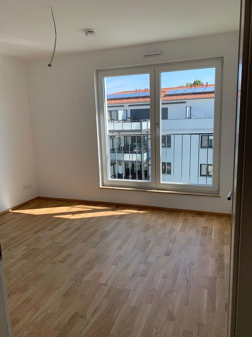 Prenájom bytu 3-izbový 77 m², Langbeinstraße 1-3, Radeberg, Sasko Prenájom bytu 3-izbový 77 m², Langbeinstraße 1-3, Radeberg, Sasko