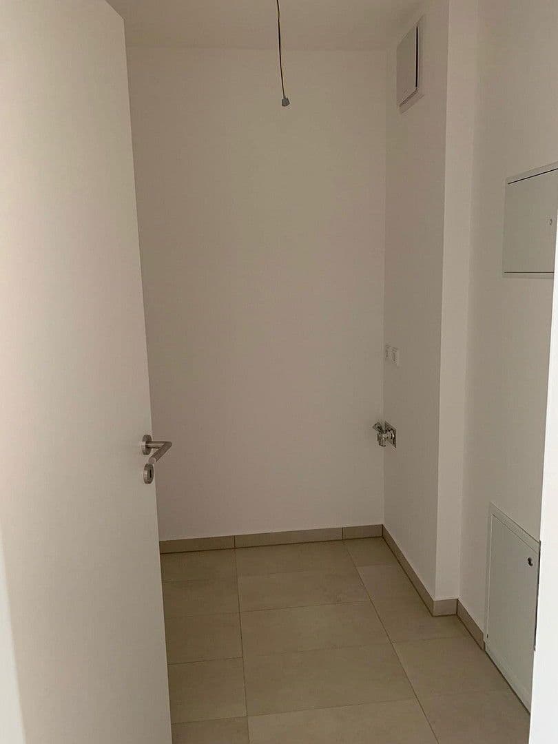 Prenájom bytu 3-izbový 77 m², Langbeinstraße 1-3, Radeberg, Sasko Prenájom bytu 3-izbový 77 m², Langbeinstraße 1-3, Radeberg, Sasko