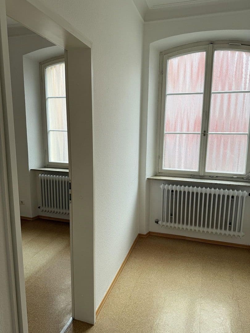 Prenájom bytu 6-izbový 136 m², Spitalstrasse 17, Ellwangen (Jagst), Bádensko-Wurttembersko Prenájom bytu 6-izbový 136 m², Spitalstrasse 17, Ellwangen (Jagst), Bádensko-Wurttembersko