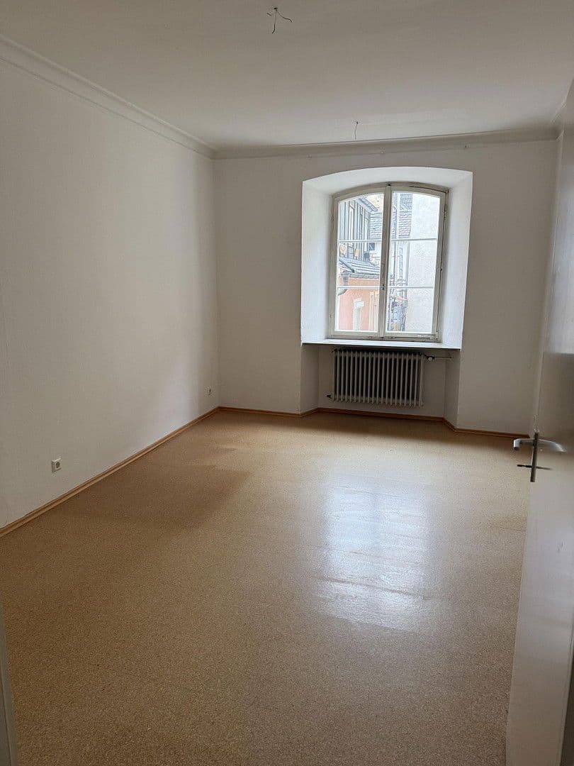 Prenájom bytu 6-izbový 136 m², Spitalstrasse 17, Ellwangen (Jagst), Bádensko-Wurttembersko Prenájom bytu 6-izbový 136 m², Spitalstrasse 17, Ellwangen (Jagst), Bádensko-Wurttembersko
