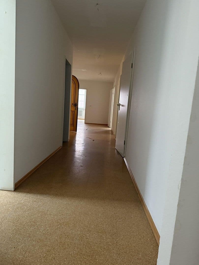 Prenájom bytu 6-izbový 136 m², Spitalstrasse 17, Ellwangen (Jagst), Bádensko-Wurttembersko Prenájom bytu 6-izbový 136 m², Spitalstrasse 17, Ellwangen (Jagst), Bádensko-Wurttembersko