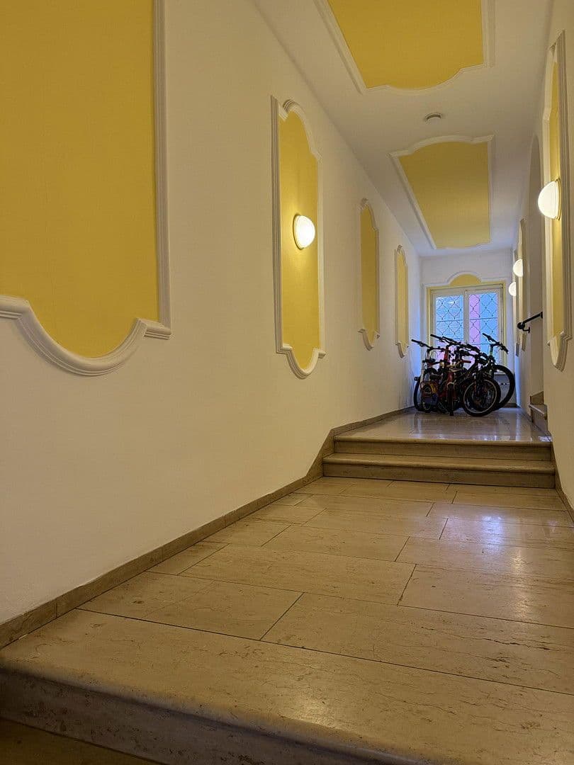 Prenájom bytu 6-izbový 136 m², Spitalstrasse 17, Ellwangen (Jagst), Bádensko-Wurttembersko Prenájom bytu 6-izbový 136 m², Spitalstrasse 17, Ellwangen (Jagst), Bádensko-Wurttembersko