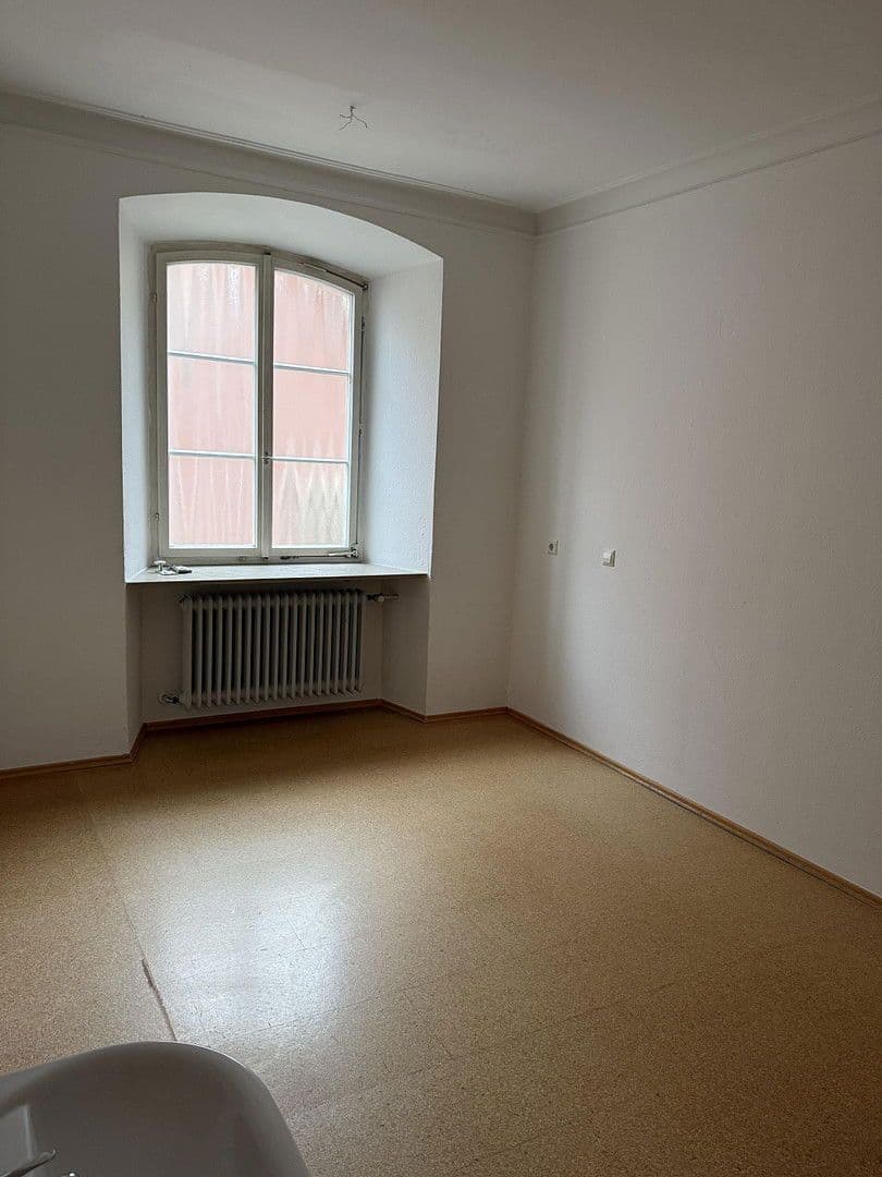 Prenájom bytu 6-izbový 136 m², Spitalstrasse 17, Ellwangen (Jagst), Bádensko-Wurttembersko Prenájom bytu 6-izbový 136 m², Spitalstrasse 17, Ellwangen (Jagst), Bádensko-Wurttembersko