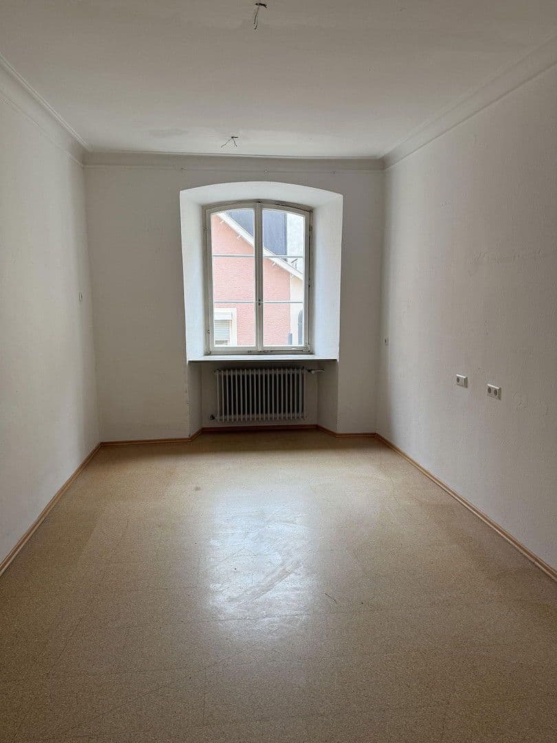 Prenájom bytu 6-izbový 136 m², Spitalstrasse 17, Ellwangen (Jagst), Bádensko-Wurttembersko Prenájom bytu 6-izbový 136 m², Spitalstrasse 17, Ellwangen (Jagst), Bádensko-Wurttembersko