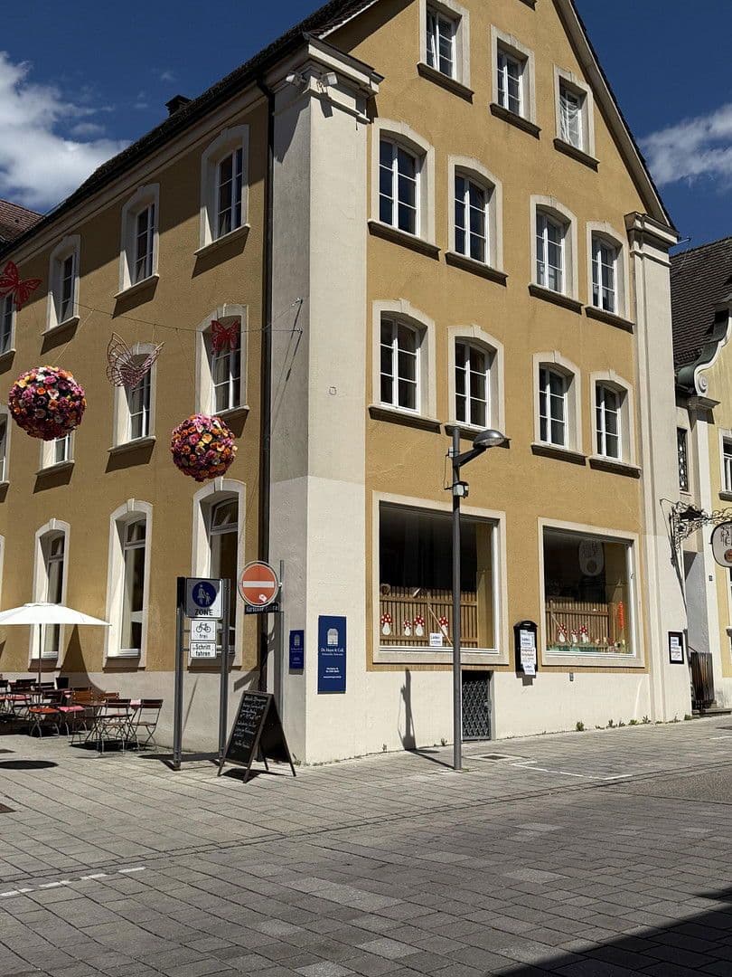 Prenájom bytu 6-izbový 136 m², Spitalstrasse 17, Ellwangen (Jagst), Bádensko-Wurttembersko Prenájom bytu 6-izbový 136 m², Spitalstrasse 17, Ellwangen (Jagst), Bádensko-Wurttembersko