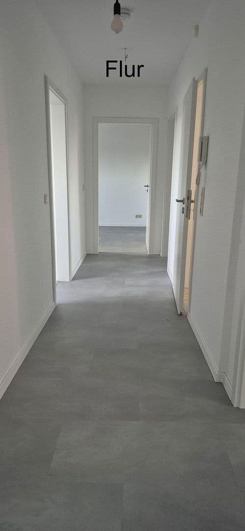 Prenájom bytu 3-izbový 83 m², Duisburg, Severné Porýnie - Westfálsko Prenájom bytu 3-izbový 83 m², Duisburg, Severné Porýnie - Westfálsko