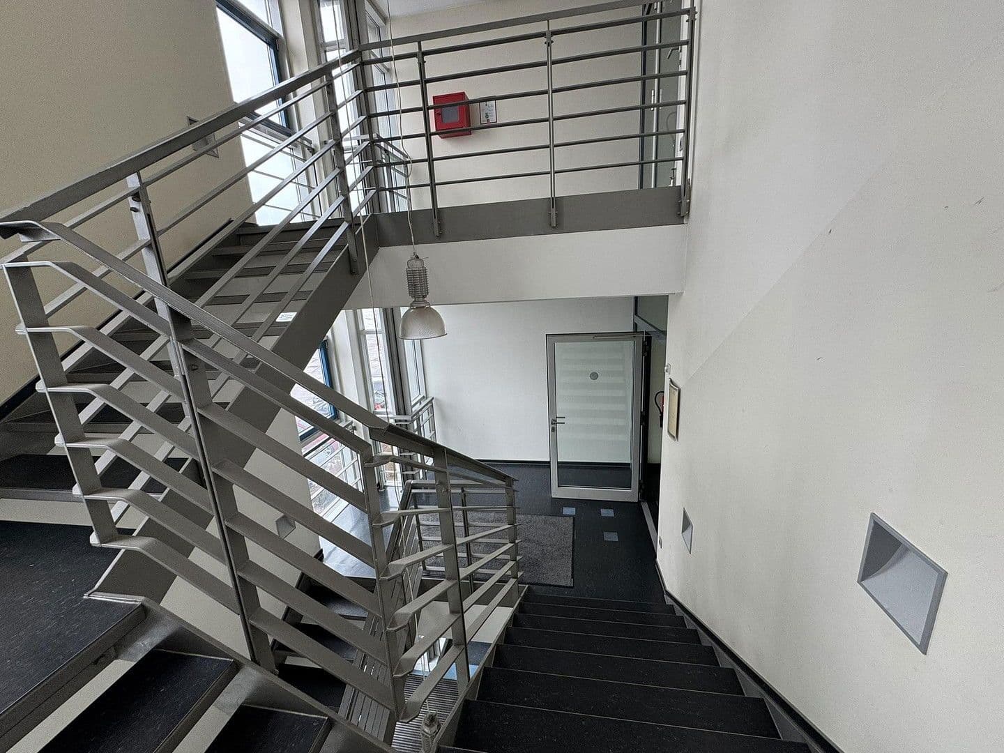 Prenájom nebytového priestoru 4.080 m², Dresden, Sasko Prenájom nebytového priestoru 4.080 m², Dresden, Sasko