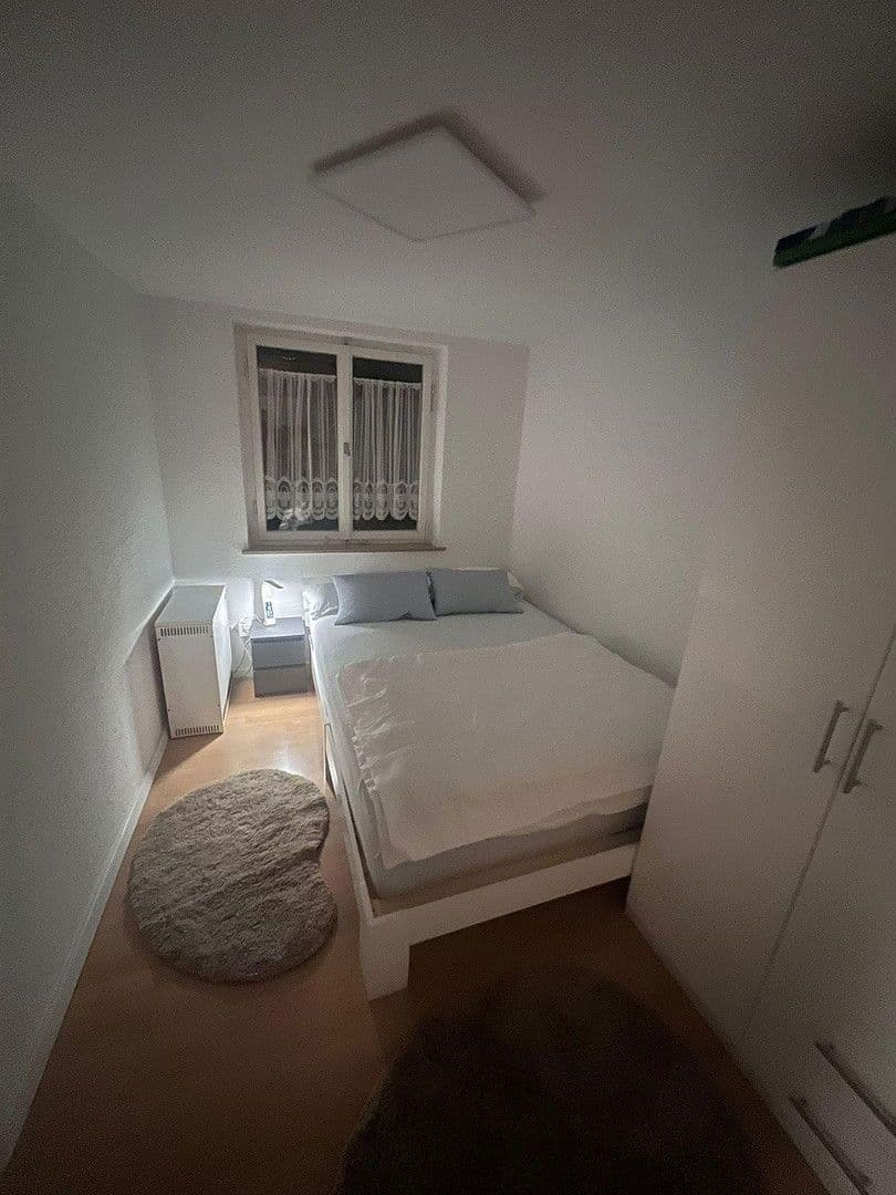 Prenájom bytu 1-izbový 10 m², Stuttgart, Bádensko-Wurttembersko Prenájom bytu 1-izbový 10 m², Stuttgart, Bádensko-Wurttembersko